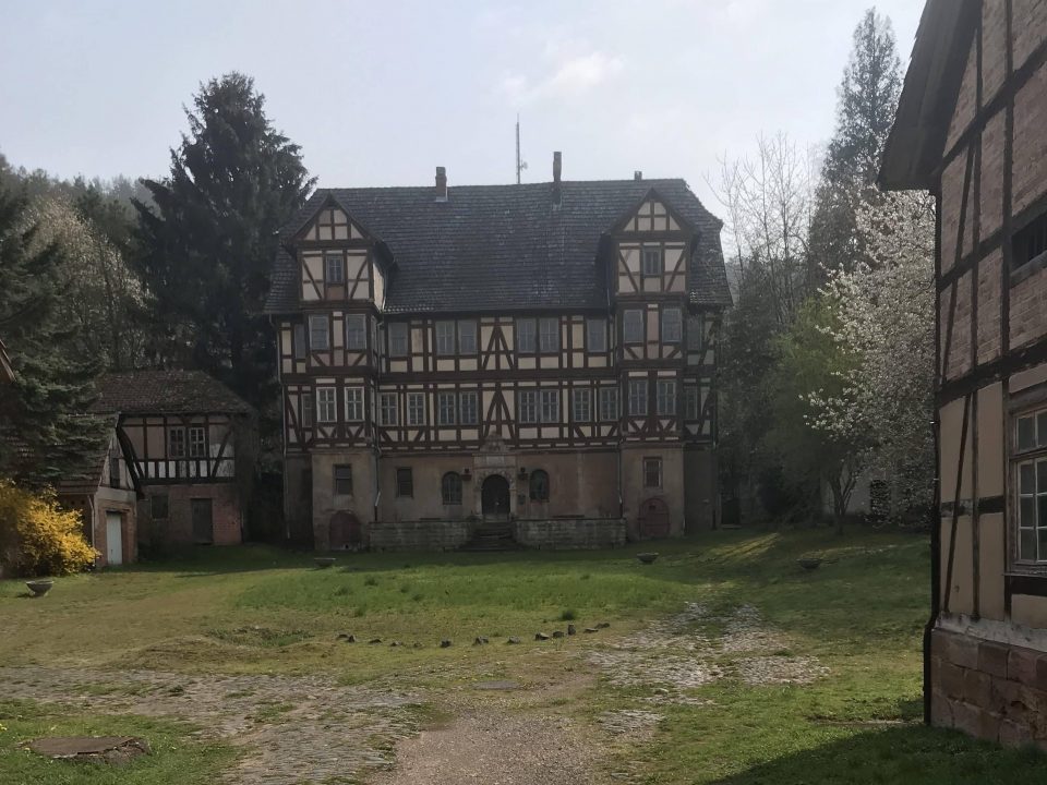Das Herrenhaus des Schlosses Aue.